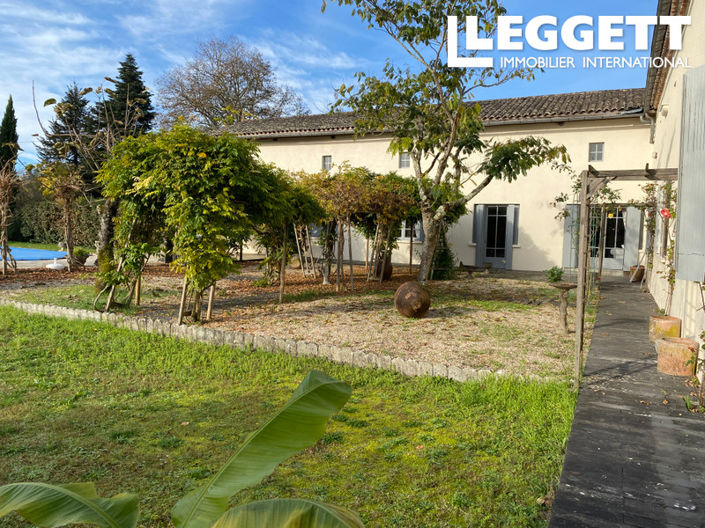 Image No.1-4 Bed House for sale