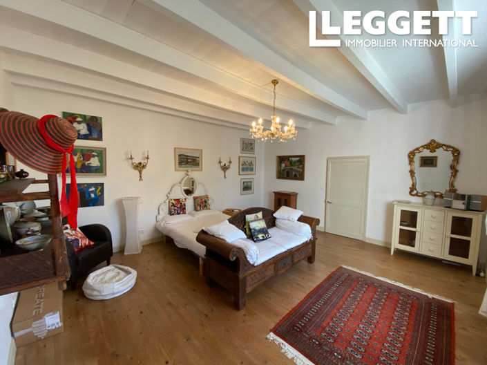 Image No.10-4 Bed House for sale