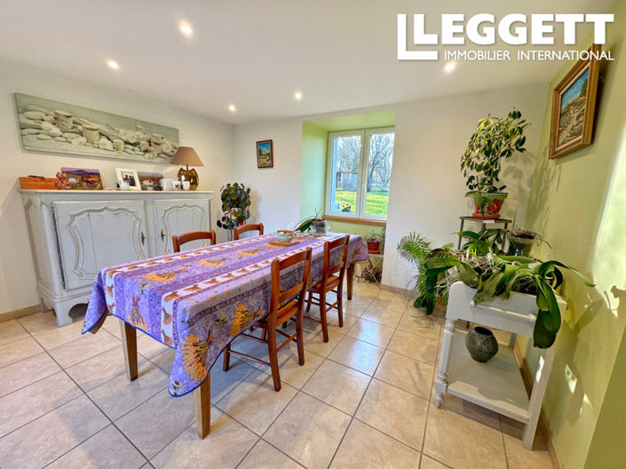 Image No.4-4 Bed House for sale