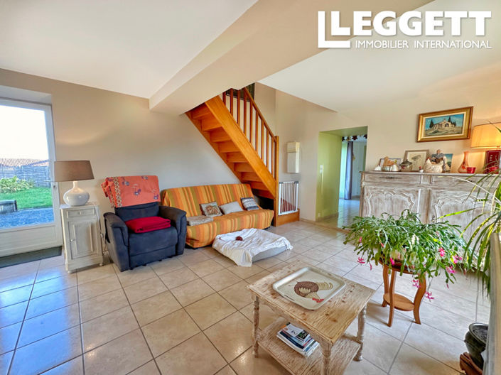 Image No.5-4 Bed House for sale