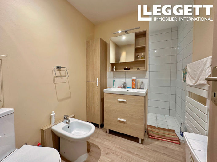 Image No.9-4 Bed House for sale