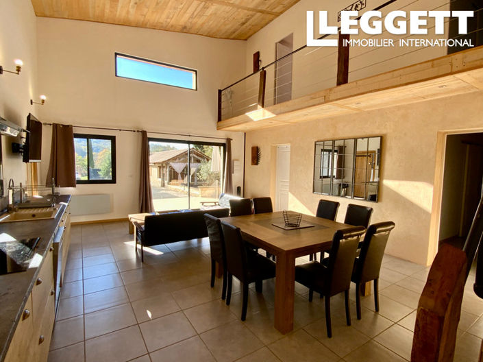 Image No.5-8 Bed House for sale