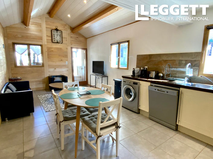 Image No.9-8 Bed House for sale