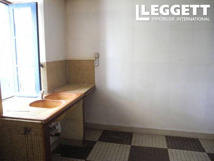 Image No.7-2 Bed House for sale