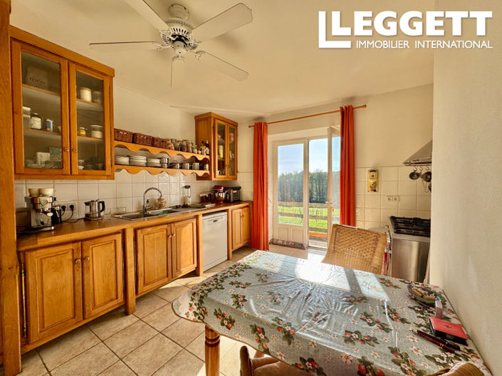 Image No.10-5 Bed House for sale