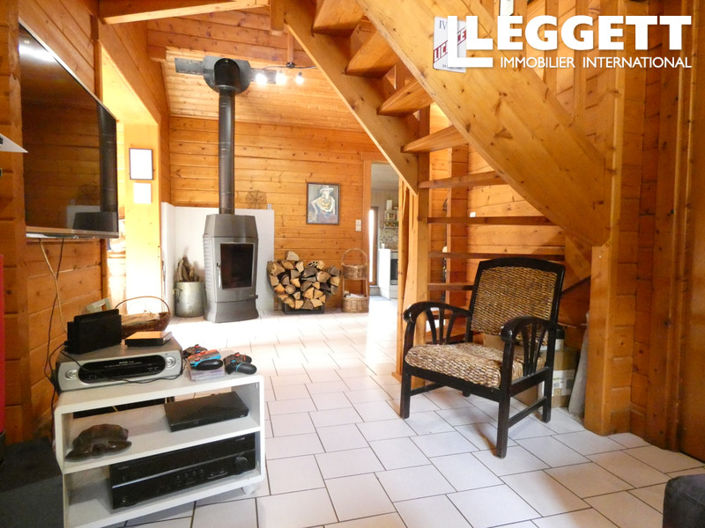 Image No.2-4 Bed House for sale