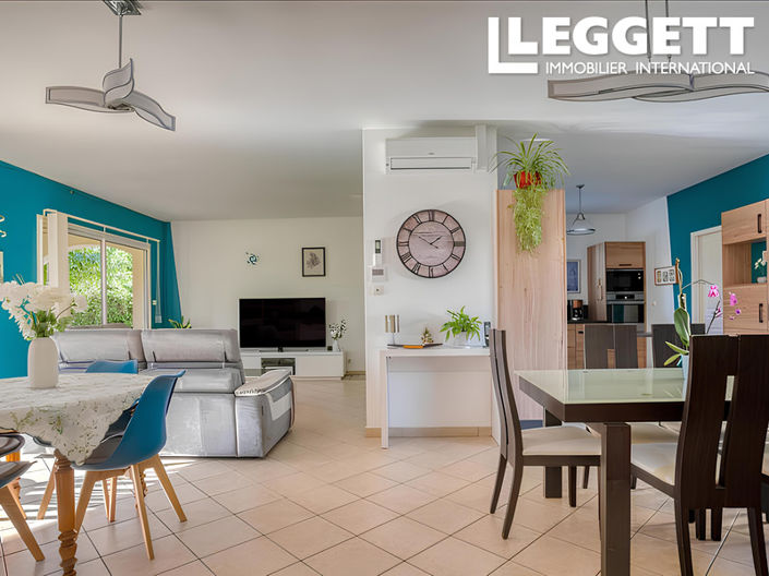 Image No.6-5 Bed House for sale