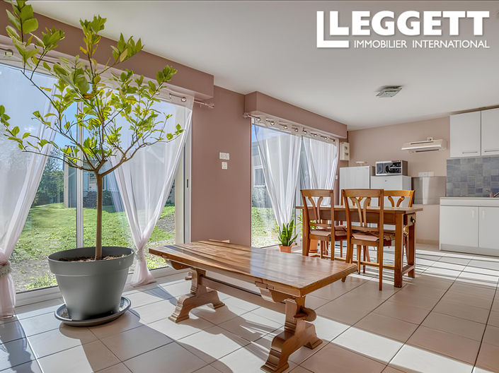 Image No.9-5 Bed House for sale