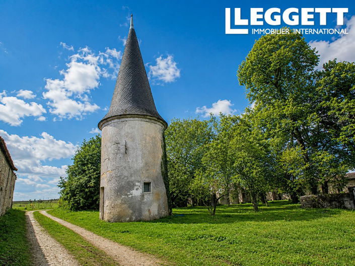 Image No.3-7 Bed Chateaux for sale