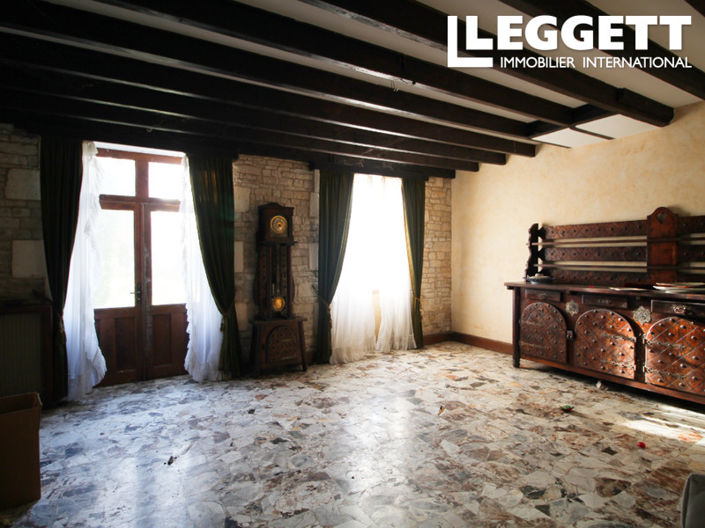 Image No.7-7 Bed Chateaux for sale