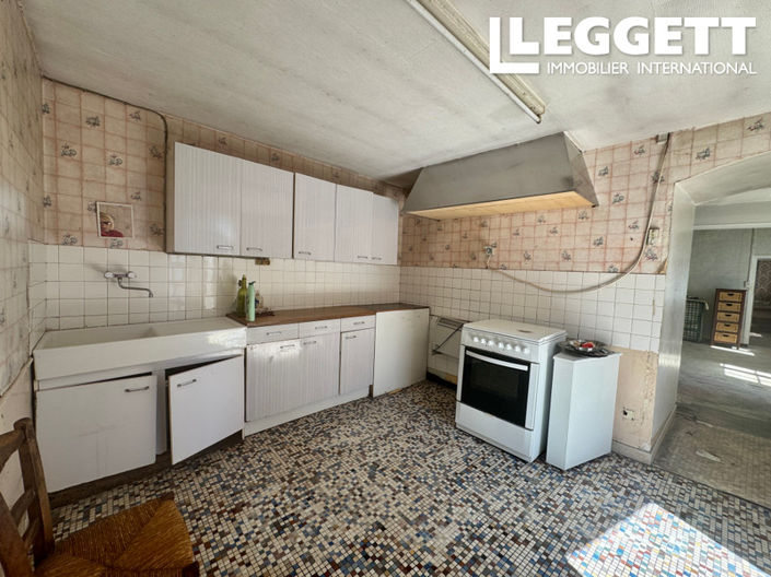 Image No.8-1 Bed House for sale