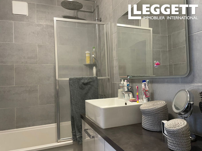 Image No.9-3 Bed House for sale