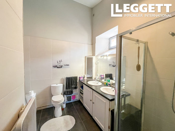 Image No.10-3 Bed House for sale