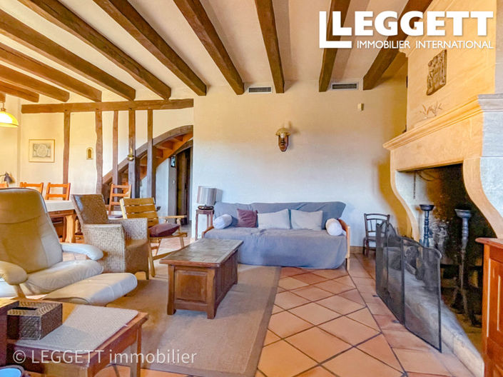 Image No.5-6 Bed House for sale