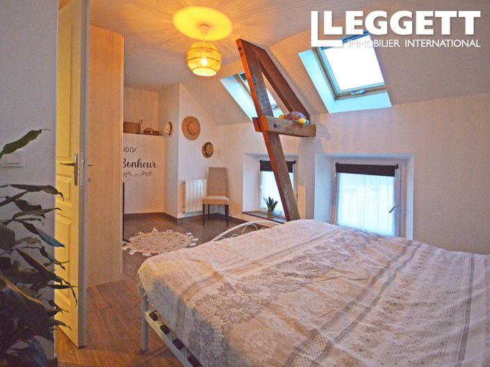 Image No.5-2 Bed House for sale