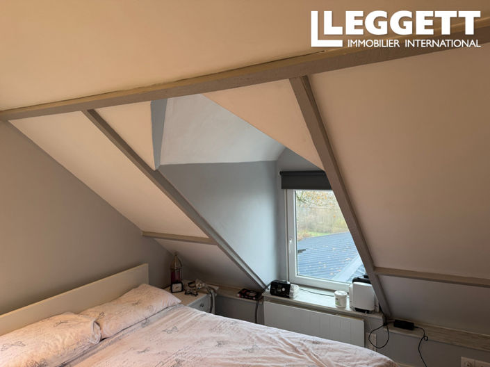 Image No.7-5 Bed House for sale