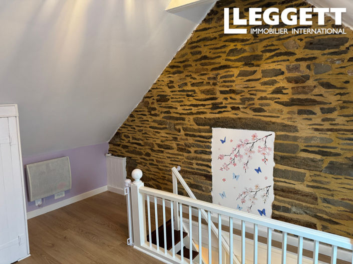 Image No.9-5 Bed House for sale