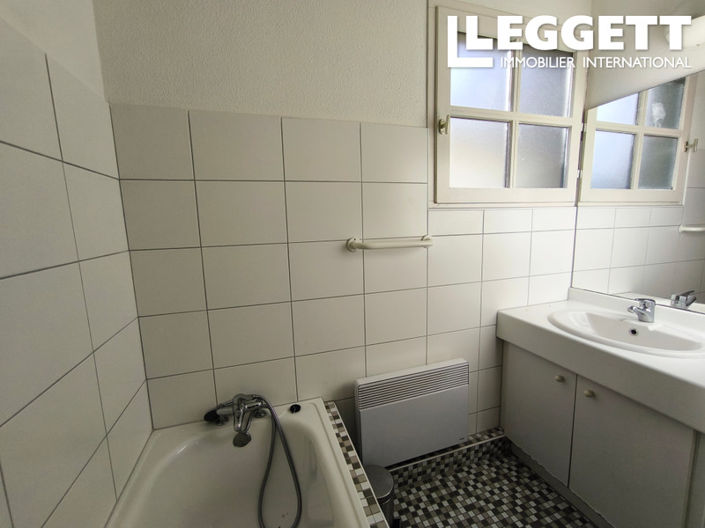 Image No.9-3 Bed House for sale