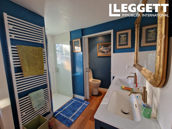 Image No.9-8 Bed House for sale