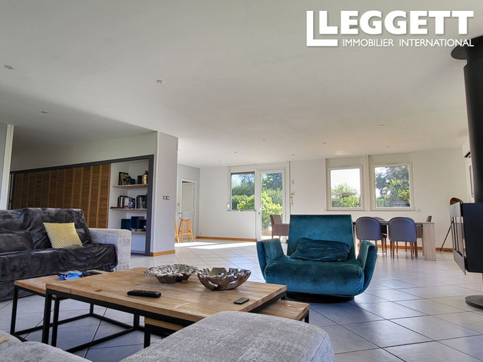 Image No.4-Maison de 6 chambres à vendre à Saint-André-de-Cubzac