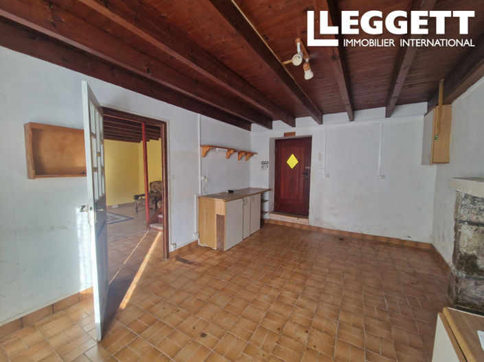 Image No.4-2 Bed House for sale