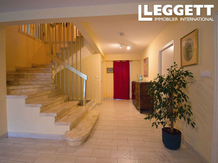 Image No.7-3 Bed House for sale