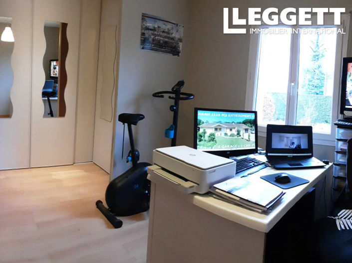 Image No.10-4 Bed House for sale