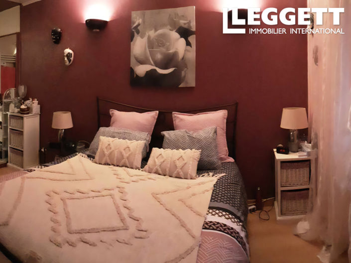 Image No.7-4 Bed House for sale