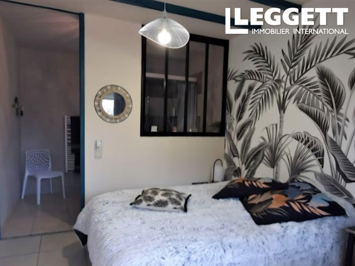 Image No.9-4 Bed House for sale