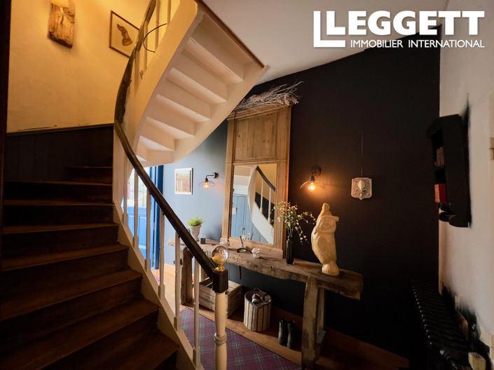 Image No.2-5 Bed House for sale