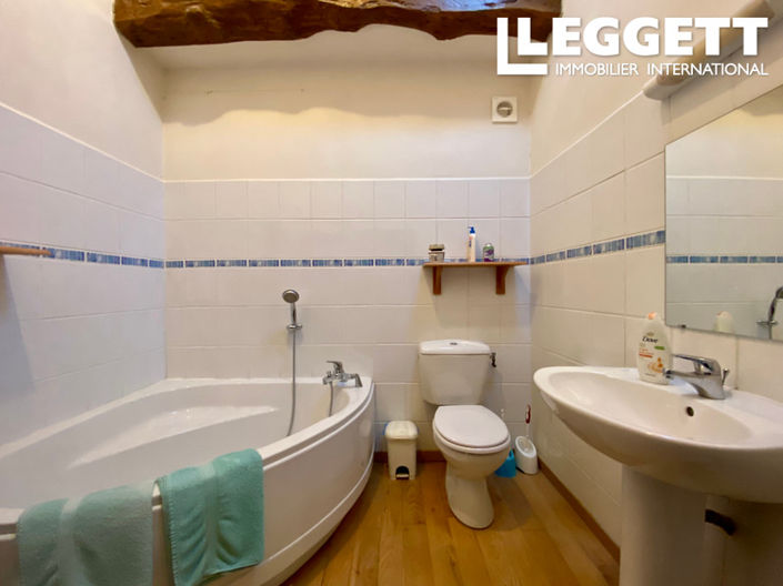 Image No.6-3 Bed House for sale