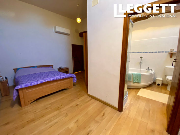 Image No.6-3 Bed House for sale
