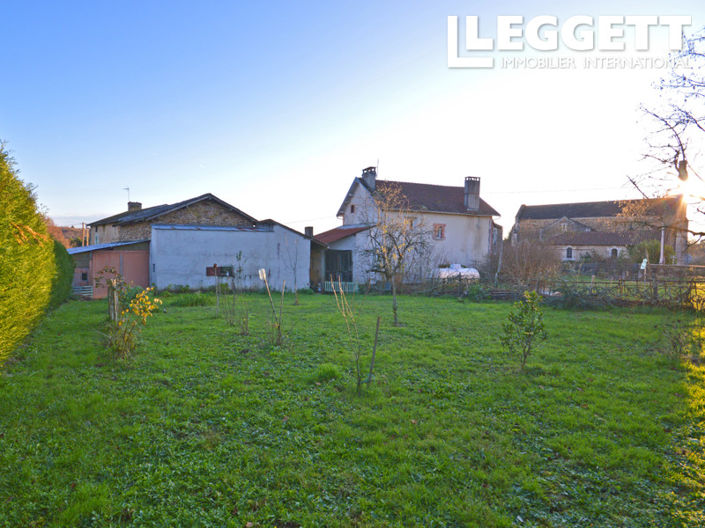 Image No.10-3 Bed House for sale