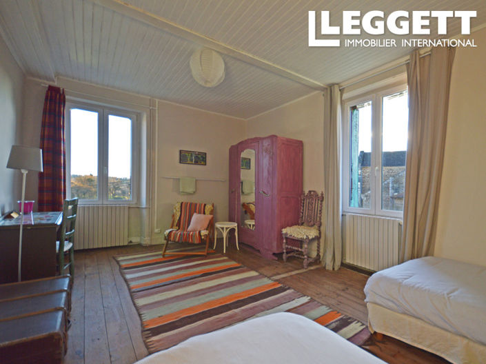 Image No.6-3 Bed House for sale