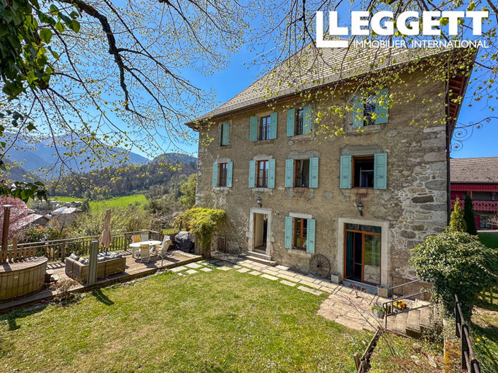 Image No.1-6 Bed House for sale