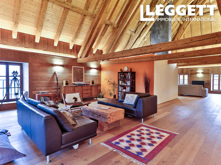 Image No.9-6 Bed House for sale