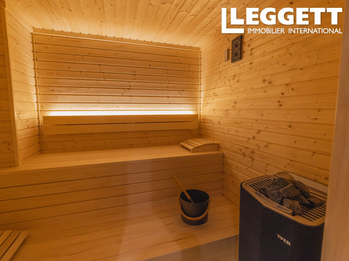 Image No.9-4 Bed House for sale