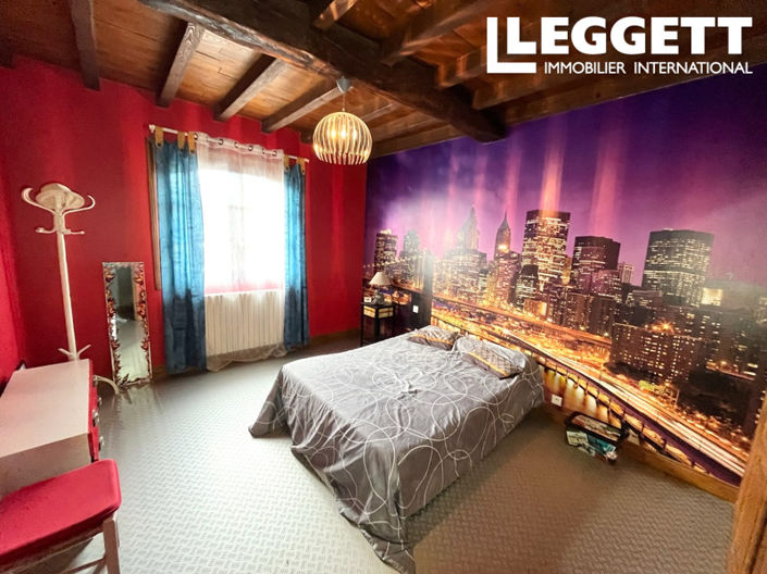 Image No.9-3 Bed House for sale