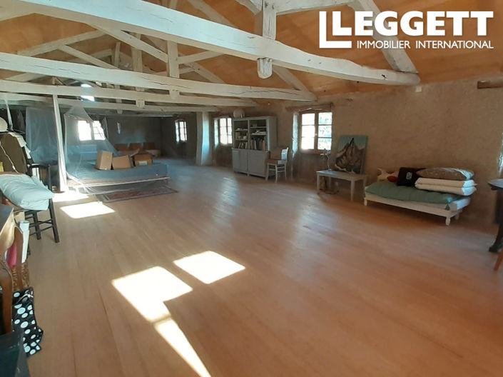 Image No.8-2 Bed House for sale