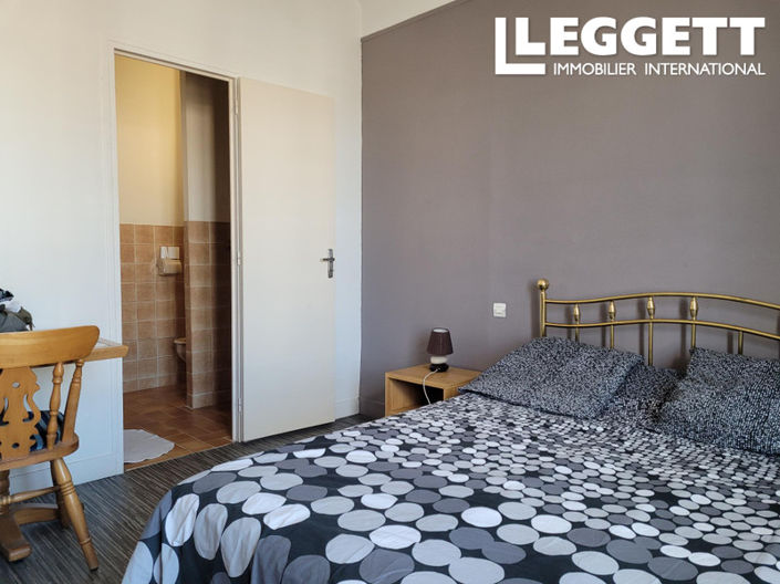 Image No.10-Commercial de 17 chambres à vendre à Argentan