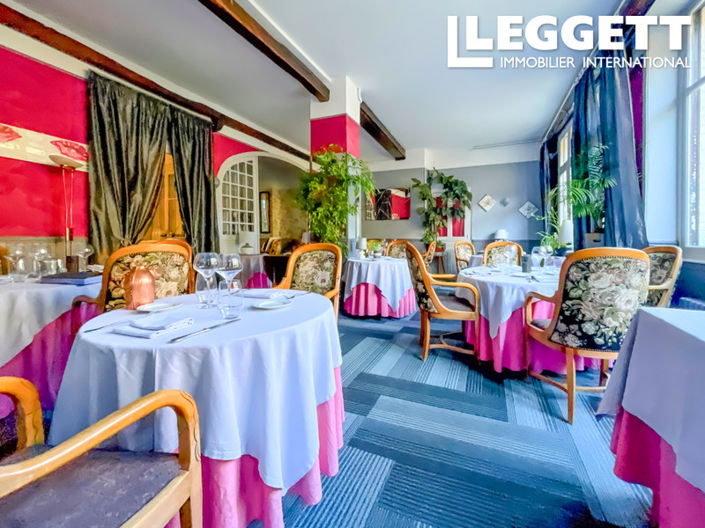 Image No.4-8 Bed Commercial for sale