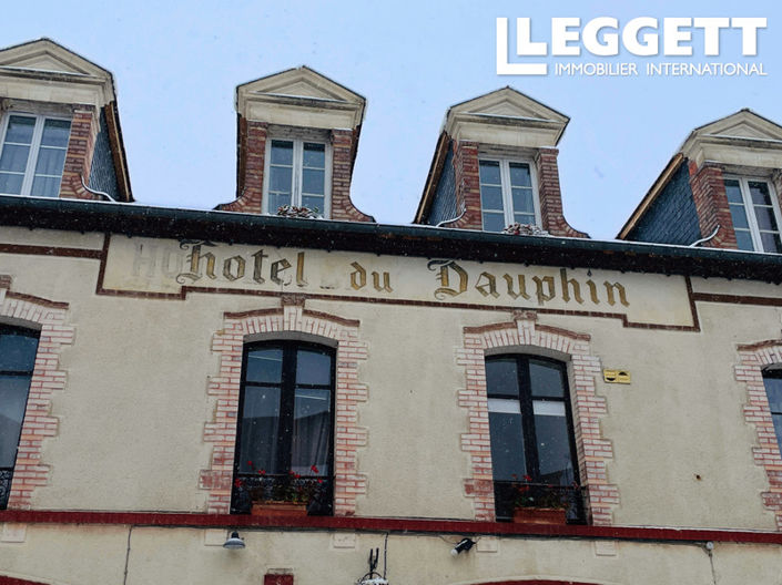 Image No.5-8 Bed Commercial for sale