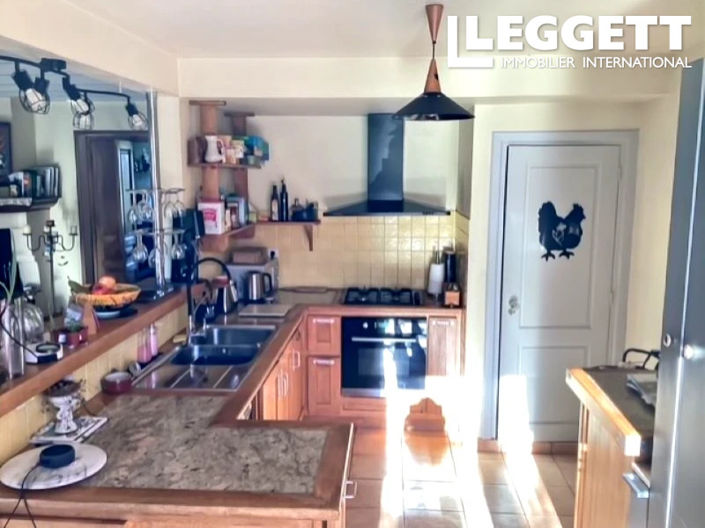 Image No.5-5 Bed House for sale