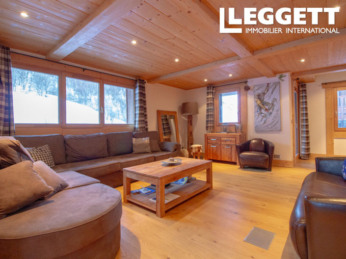 Image No.6-4 Bed House for sale