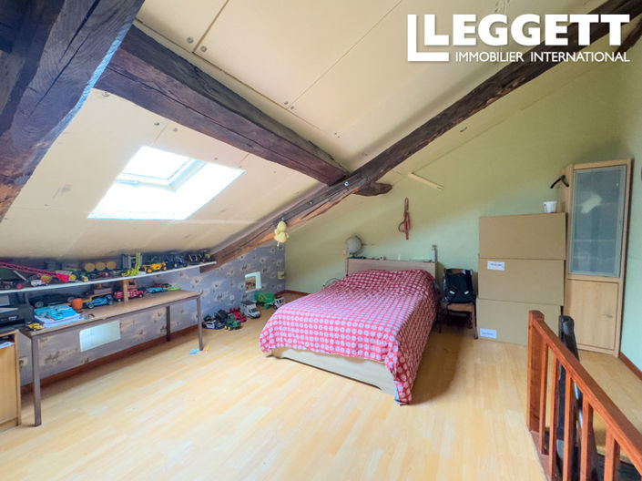 Image No.10-3 Bed House for sale