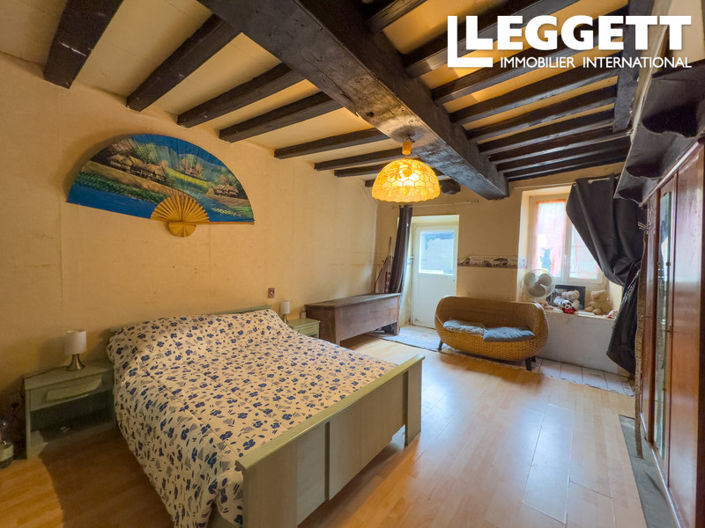 Image No.9-3 Bed House for sale