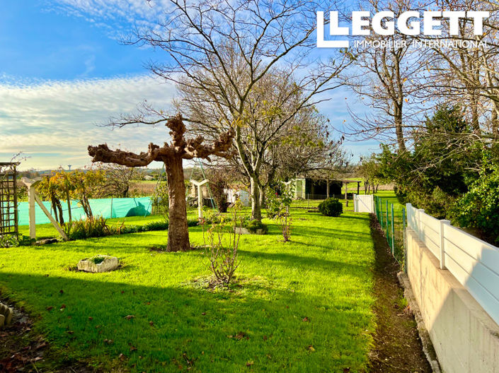 Image No.2-4 Bed House for sale