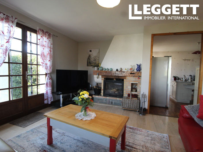 Image No.7-5 Bed House for sale