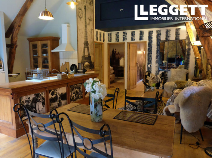 Image No.8-5 Bed House for sale