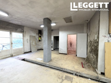 1 - Angoulême, House